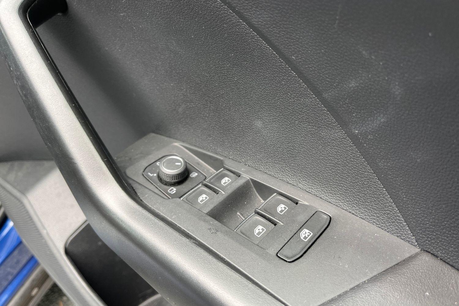 Volkswagen T-CROSS Photo 15