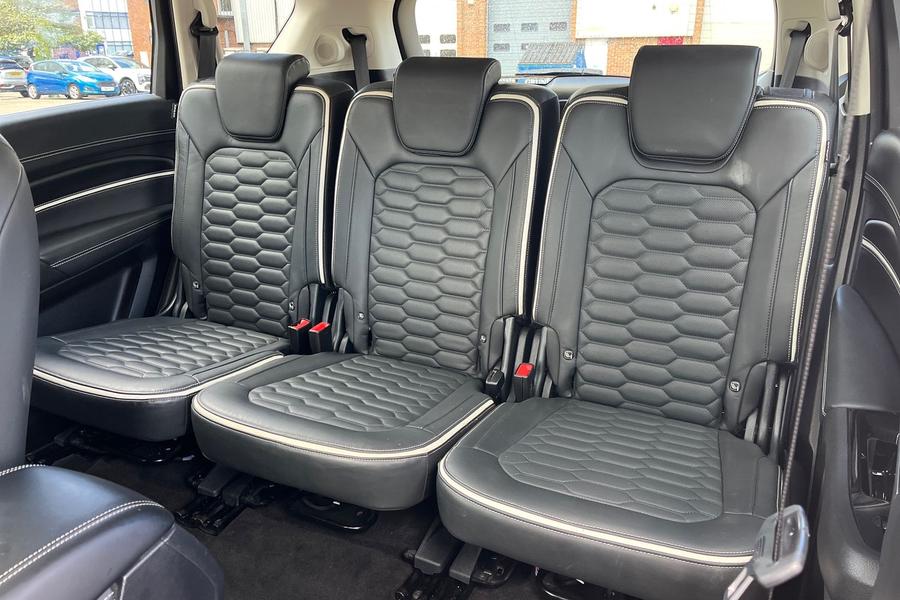 Ford S-Max Photo autoimg-f38ce89f1c1b8772326dbc8f402972829af02687.jpg