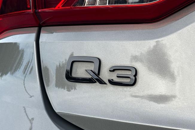 AUDI Q3 Photo 27