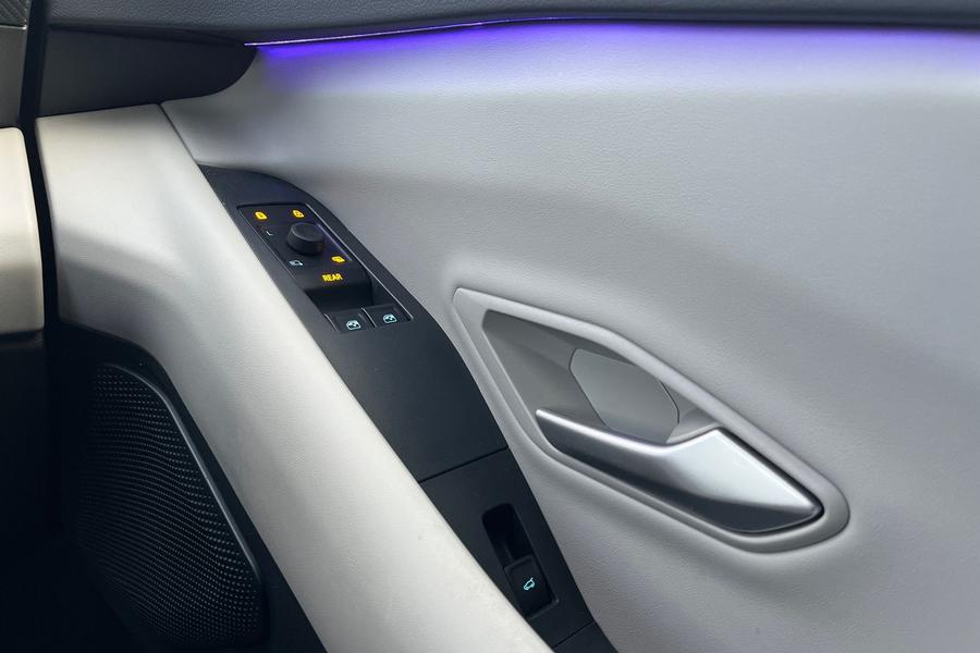 Ford Explorer Photo autoimg-f3909d0715336d252d72c50e5d2e886bd94ae870.jpg