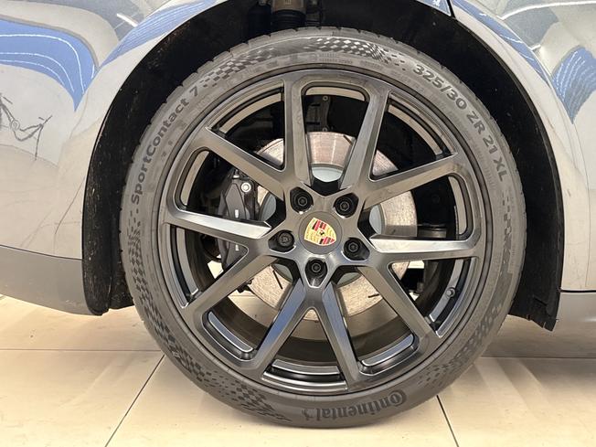 PORSCHE Panamera Photo 26