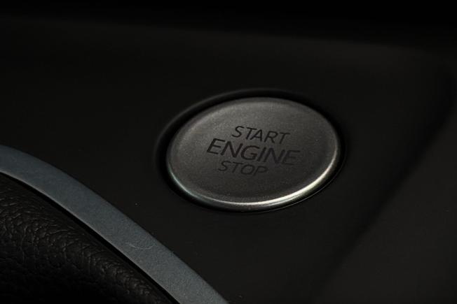 VOLKSWAGEN Golf Photo 34