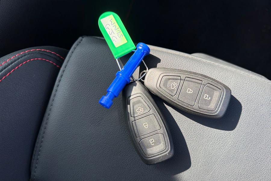 Ford KUGA Photo autoimg-f39374748c6adff88fb8b39d9b0dd579d87c2722.jpg