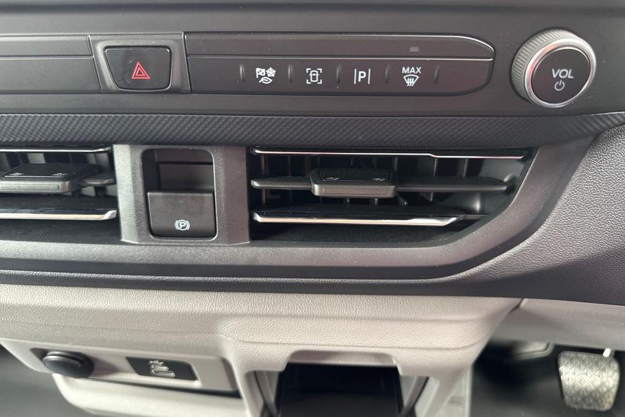 Used Ford E-TRANSIT CUSTOM WR26OFL 36