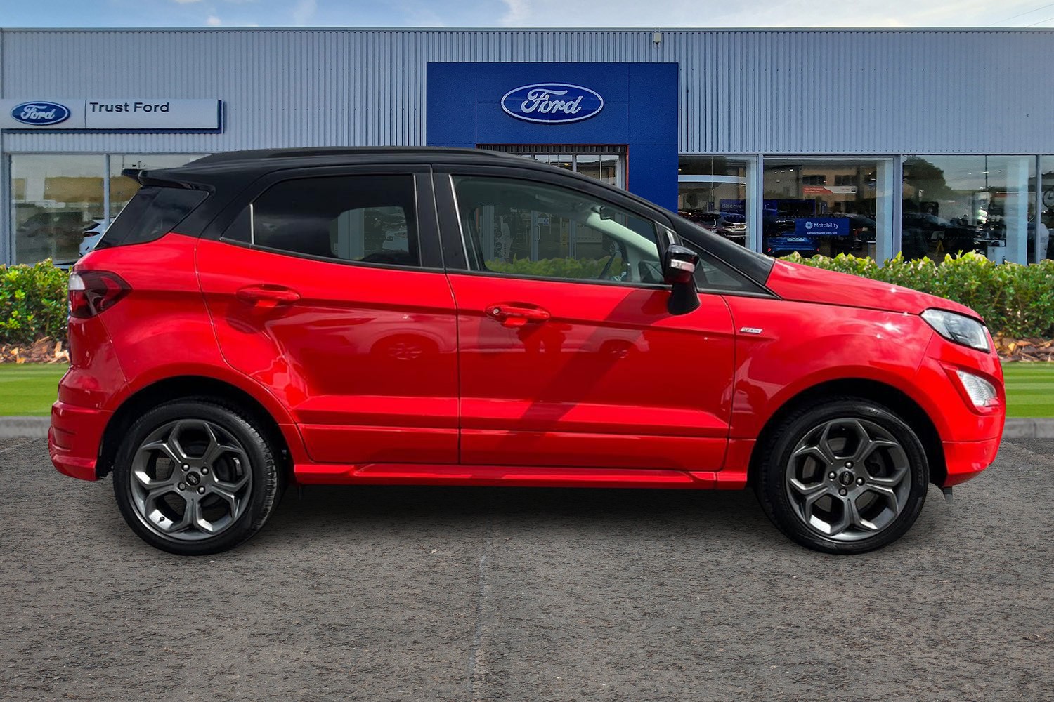 Ford ECOSPORT Photo 2