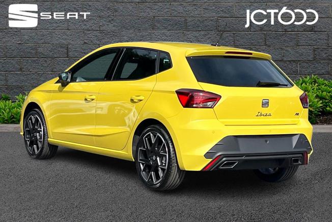 SEAT Ibiza Photo 3