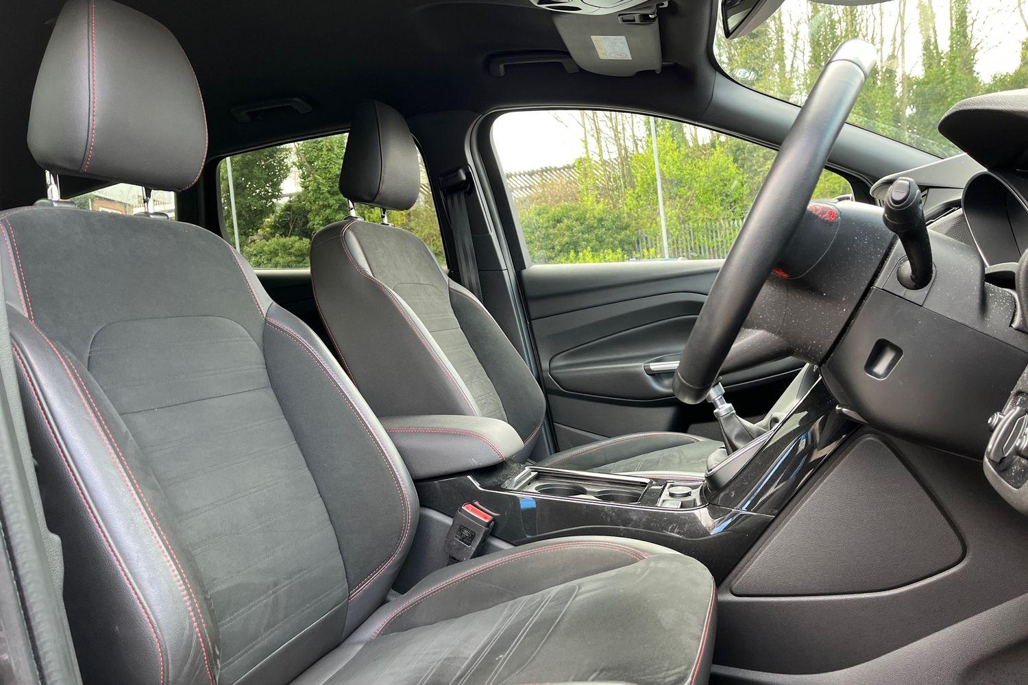 Ford Kuga Photo 16