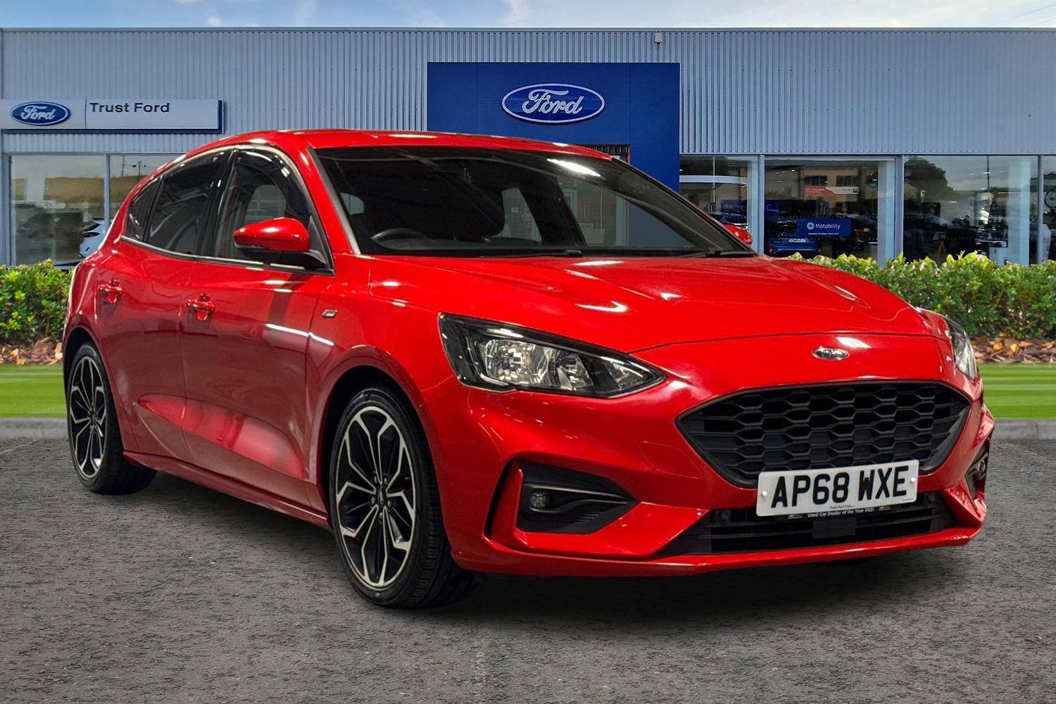 Ford Focus Photo 0