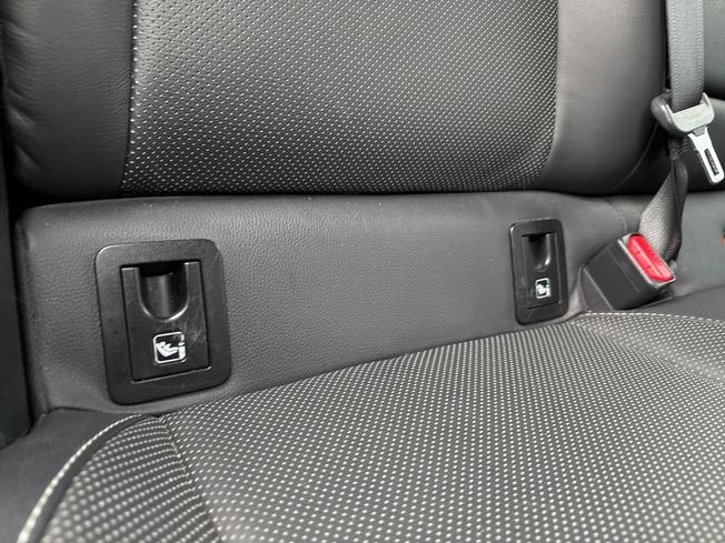 TOYOTA Corolla Photo 24