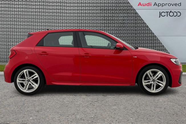 AUDI A1 Photo 4