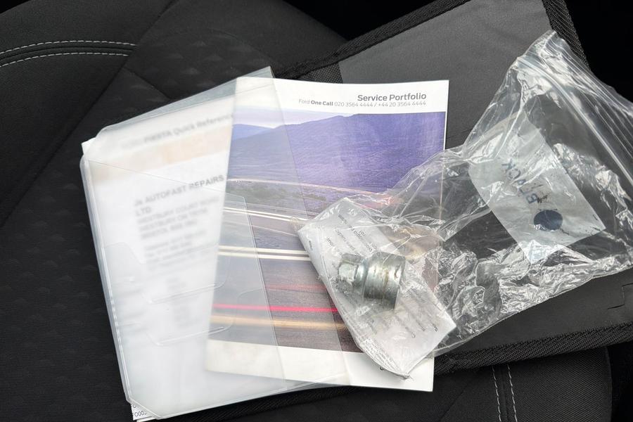 Ford FIESTA Photo autoimg-f3abaf406a935696acc1fd47b02f1e373b1f76a2.jpg