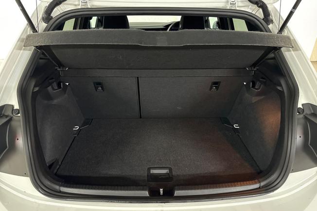 VOLKSWAGEN Polo Photo 12