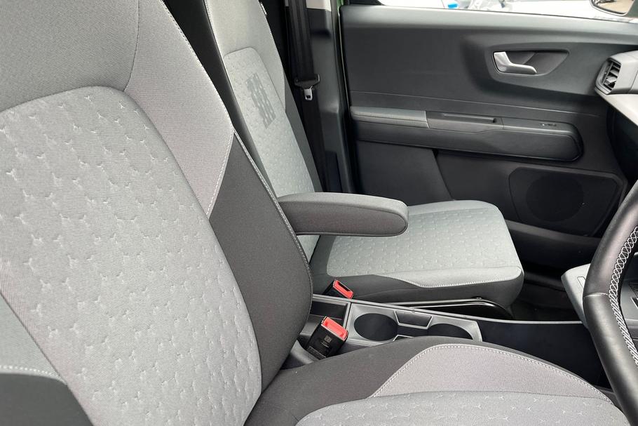 Used FORD E-TRANSIT COURIER LF25KDS 16