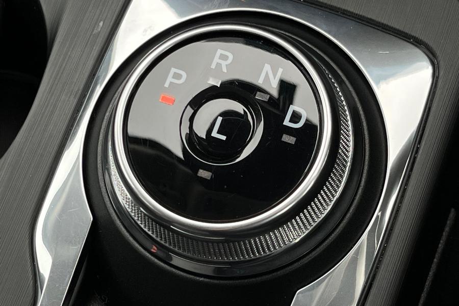 Ford KUGA Photo autoimg-f3ade46a1d1a3f2e977825542b262180dae82baf.jpg