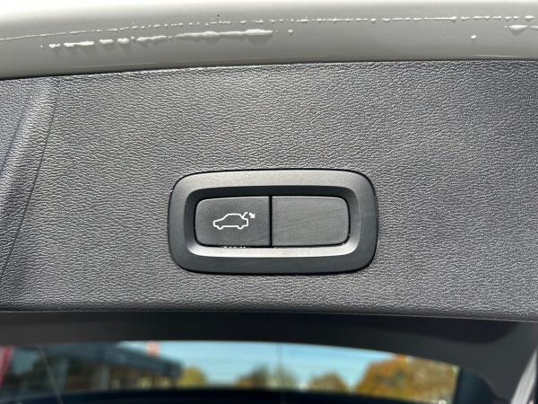 Volvo XC40 Photo autoimg-f3b285e24b6d691958f53116e761cc82087b331a.jpg
