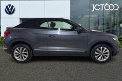 Volkswagen T-Roc Photo 4