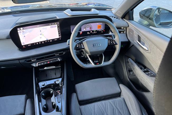 AUDI Q3 Photo 55