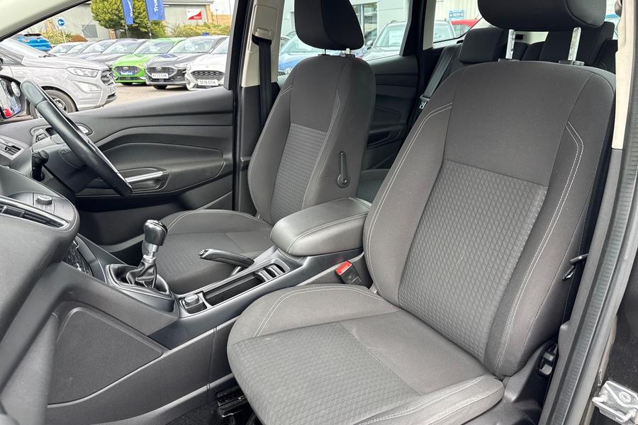 Ford C-Max Photo autoimg-f3b91de669d362a4485fca94cd841ba6c92563e8.jpg
