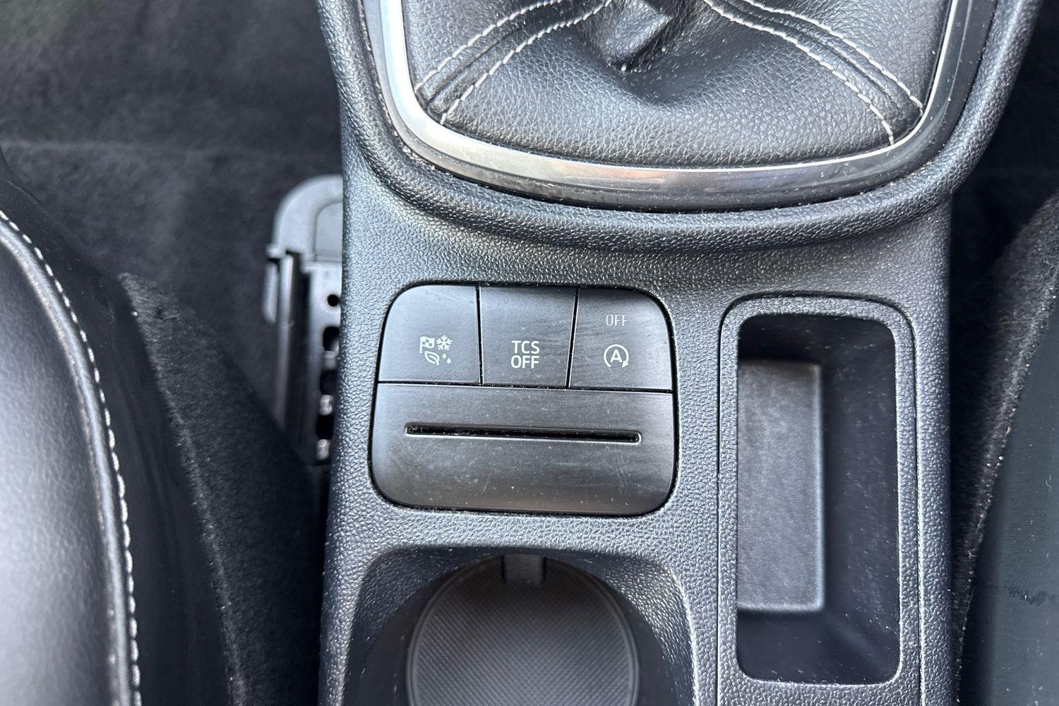 Ford FIESTA Photo 27