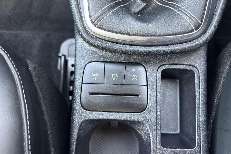 Ford FIESTA Photo autoimg-f3bd06c83342506ee294db69fdc0646180ff13f6.jpg