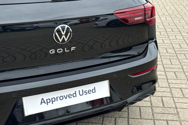 VOLKSWAGEN Golf Photo 24