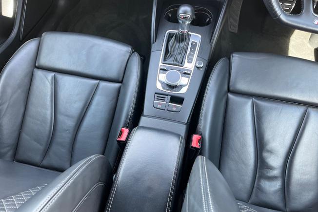 AUDI S3 Photo 55