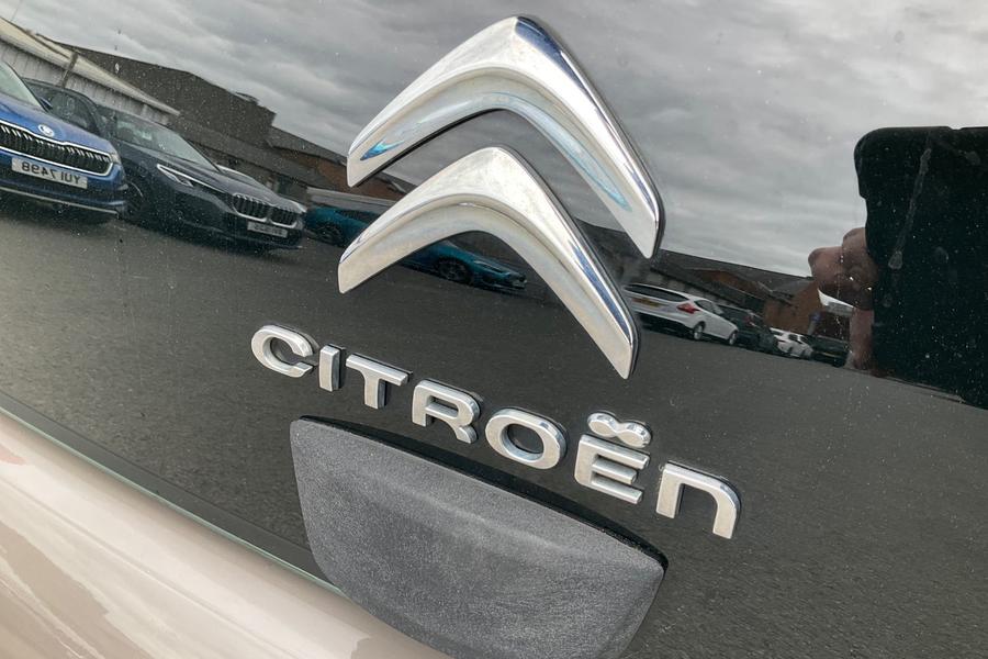 Citroen C1 Photo autoimg-f3c0b57142eb3d7c2b9c53ad88c0cf6cb62cad49.jpg