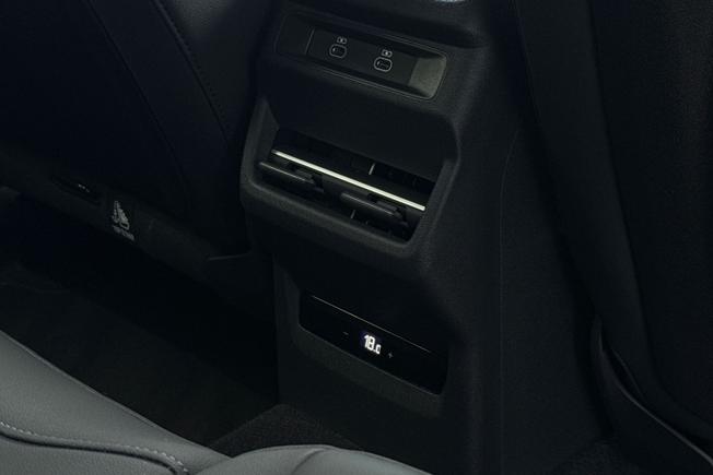 AUDI Q3 Photo 32