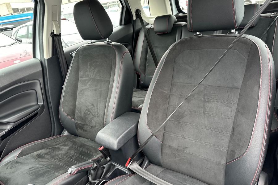 Ford ECOSPORT Photo autoimg-f3c50d8f52bf1772e290dbd244409c5e19f70871.jpg