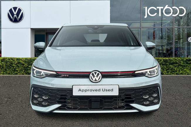 VOLKSWAGEN Golf Photo 8