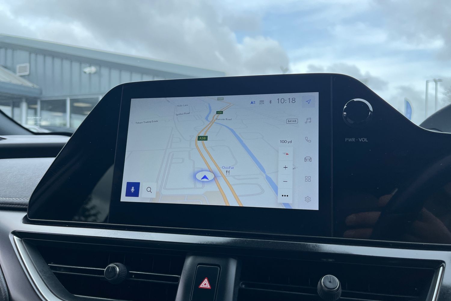 Lexus UX Photo 23