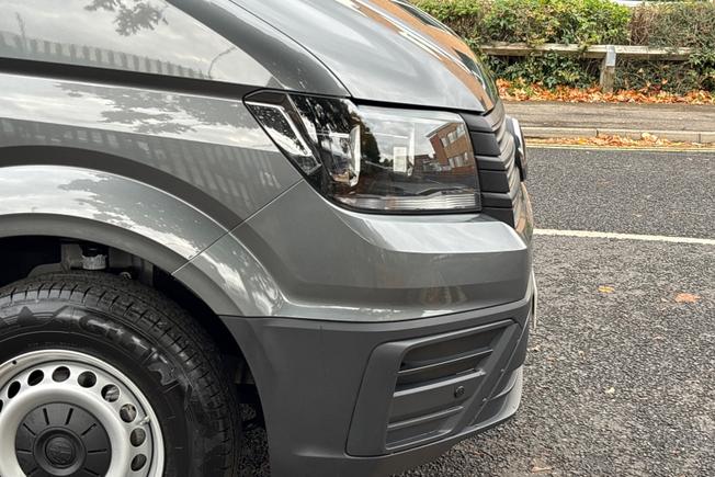 VOLKSWAGEN Crafter Photo 19