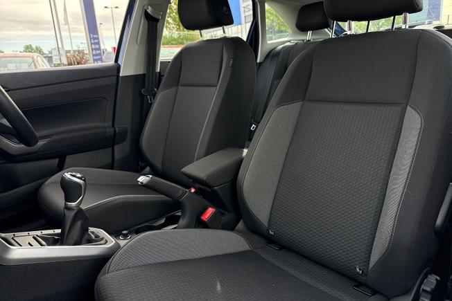 VOLKSWAGEN Taigo Photo 21