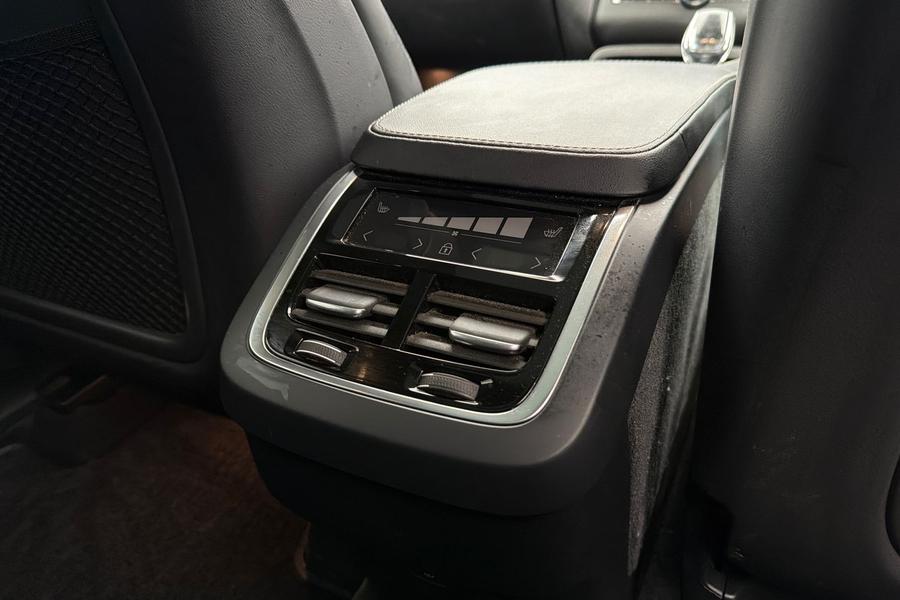 Volvo XC90 Photo autoimg-f3d2a1195ac724cda8f36ae546d98a4f8233664a.jpg