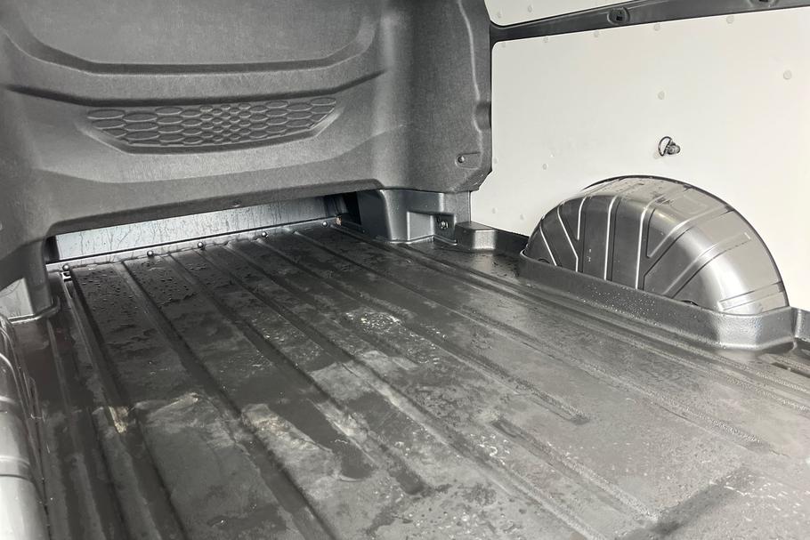 Used Ford Transit Custom YO25URB 4