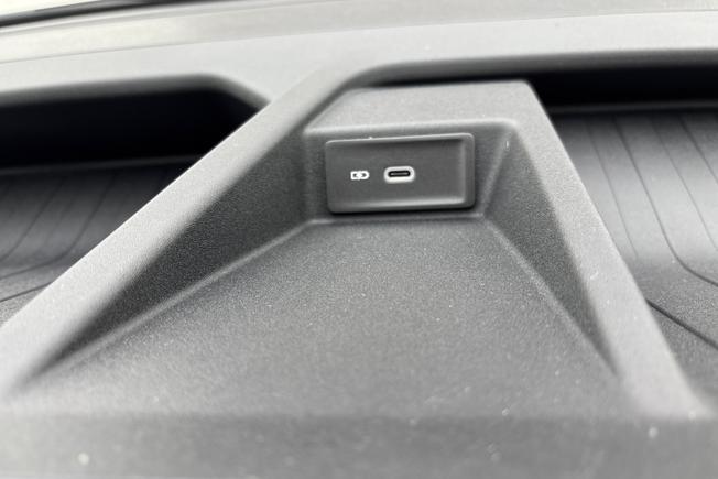 Volkswagen Crafter Photo 23