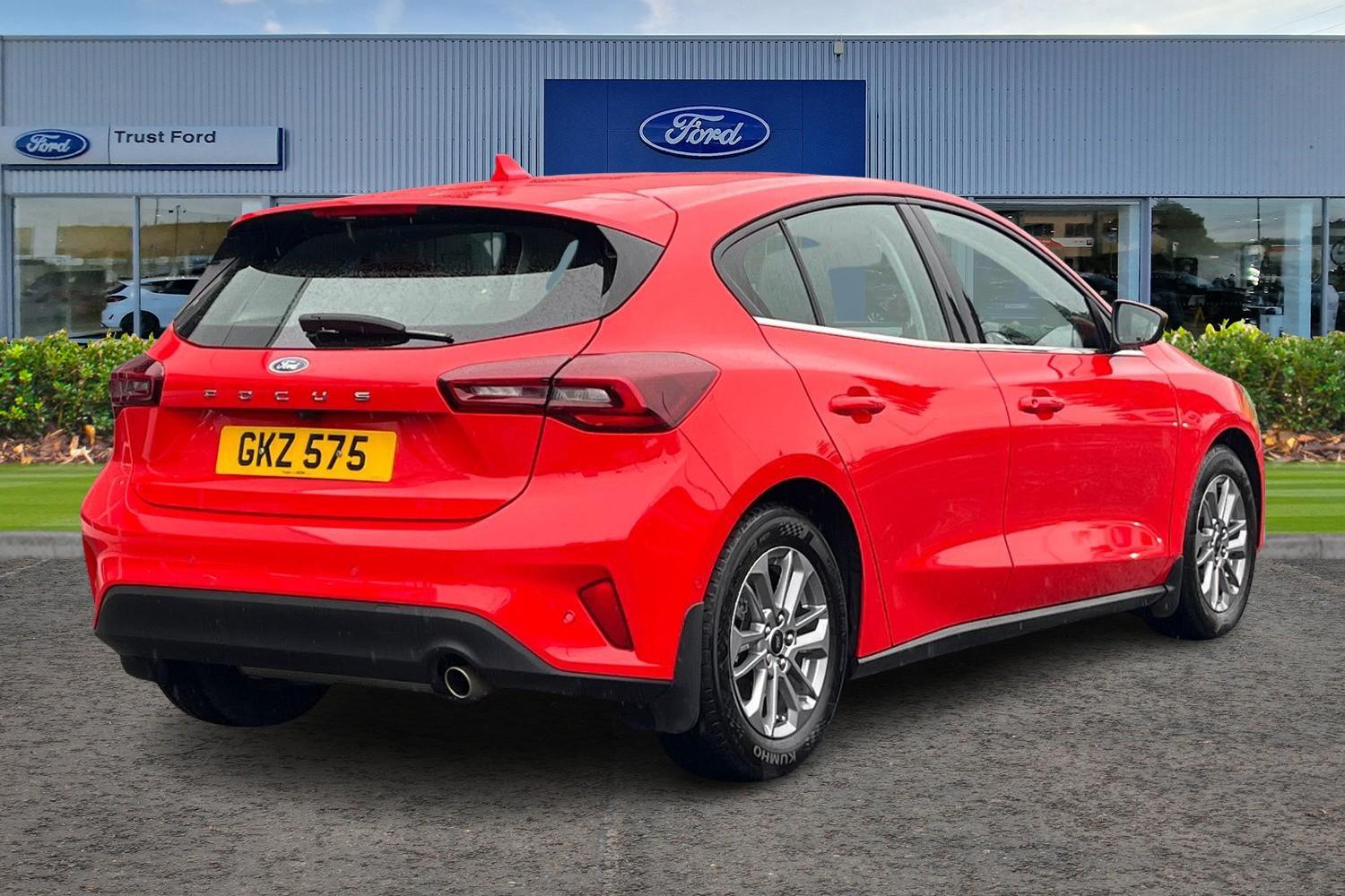 Ford FOCUS Photo 3