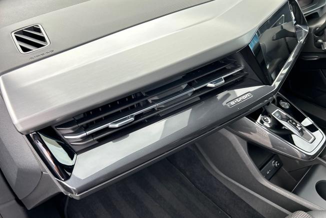 AUDI Q4 E-Tron Photo 39