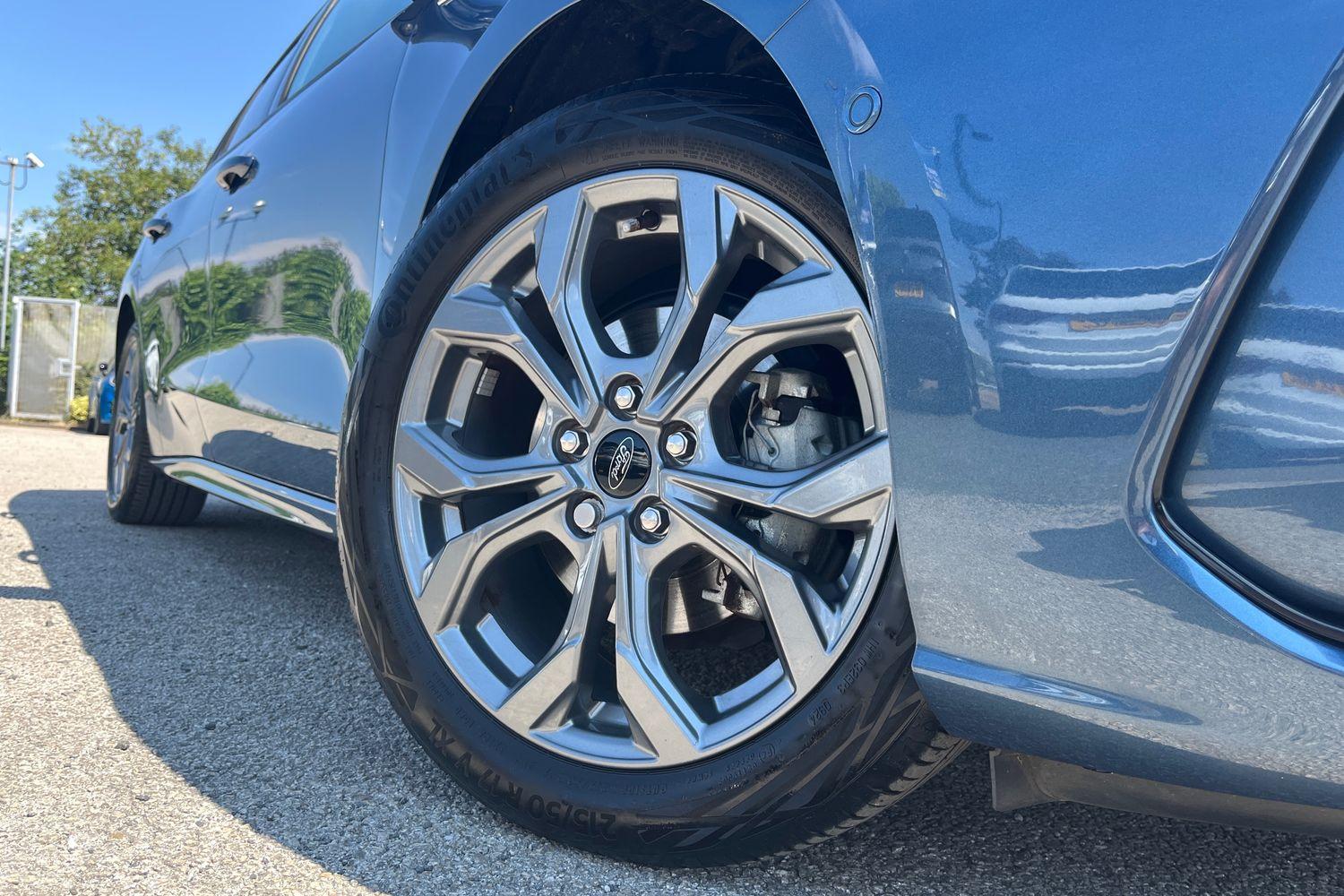 Ford Focus Photo 7