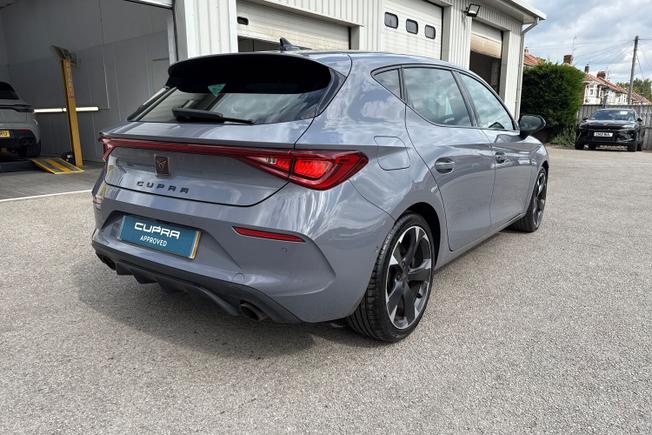 CUPRA Leon Photo 22