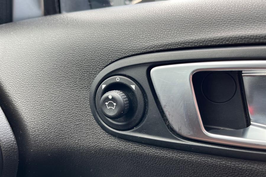 Ford Ecosport Photo autoimg-f3e249e1f9298506ca7e07db9f62a77ea5daa245.jpg