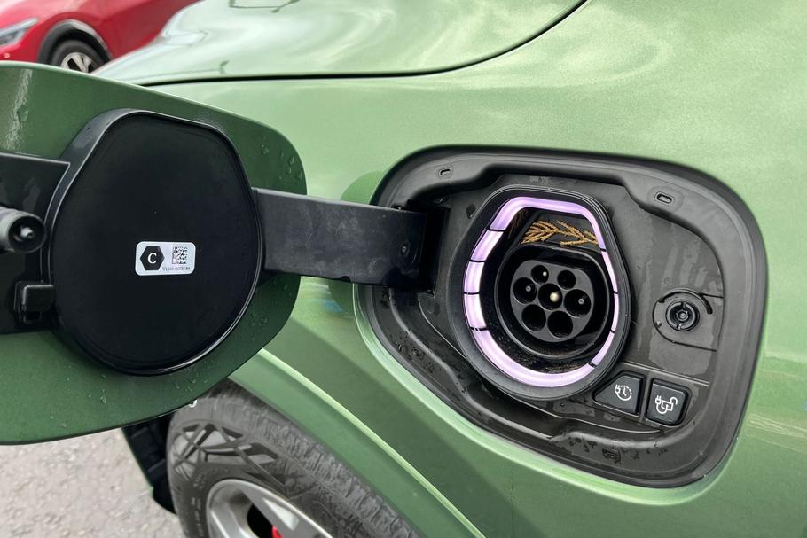 Used Ford KUGA SV25VKT 23