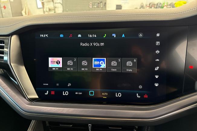 Volkswagen Touareg Photo 13