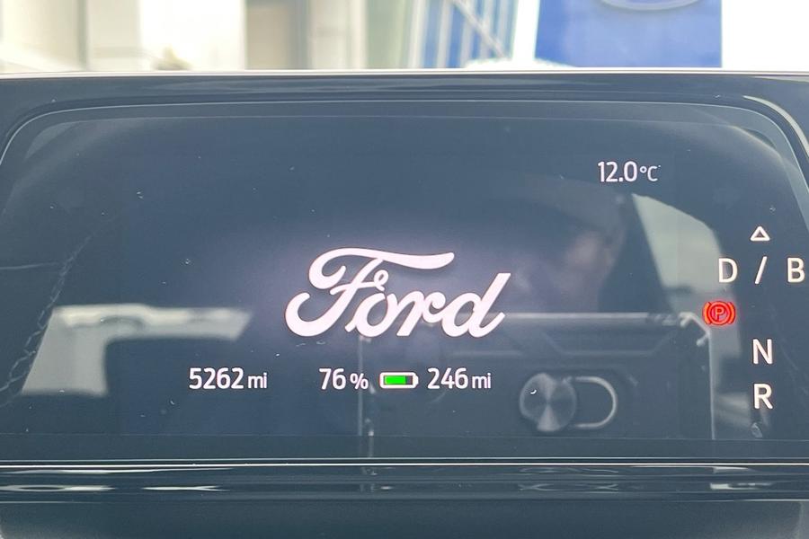 Ford Explorer Photo autoimg-f3e45f221604cfaa2c9bcd6be353b4cd5c05e759.jpg