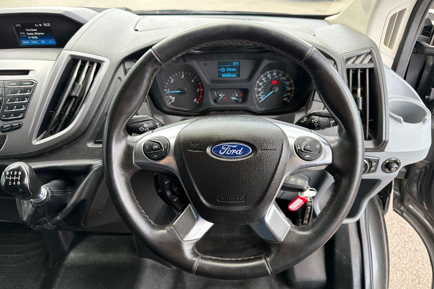 Ford Transit Photo 20