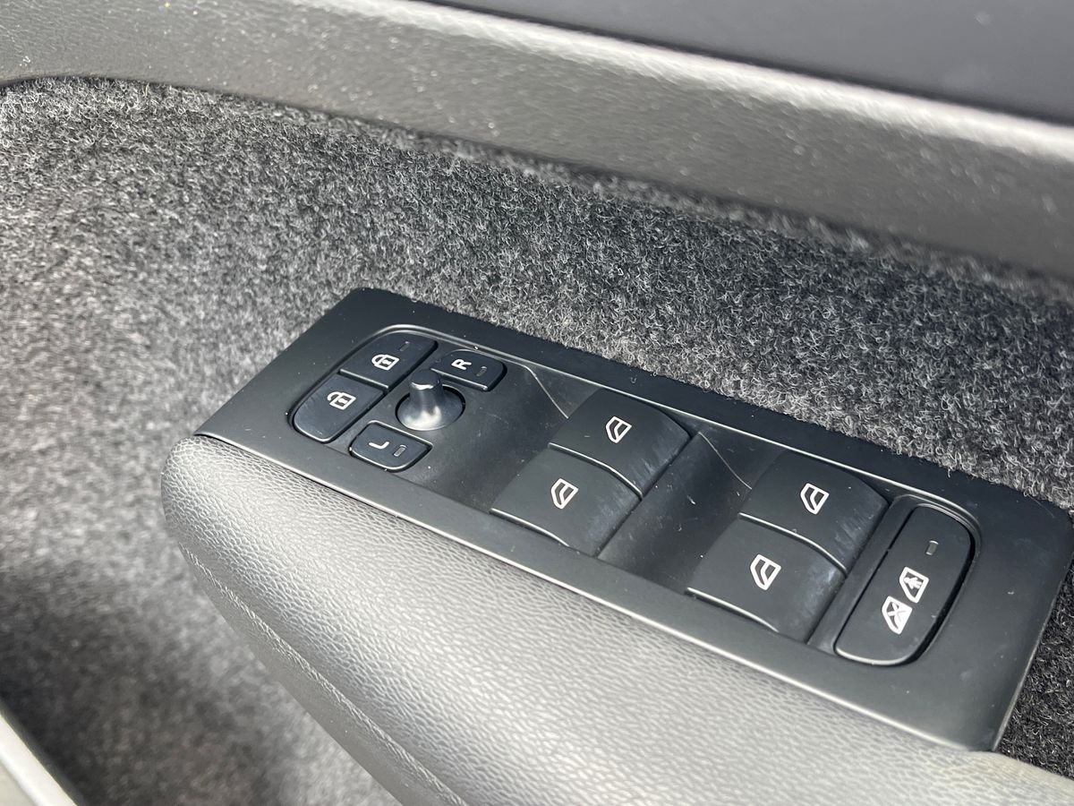 Volvo XC40 Photo 27