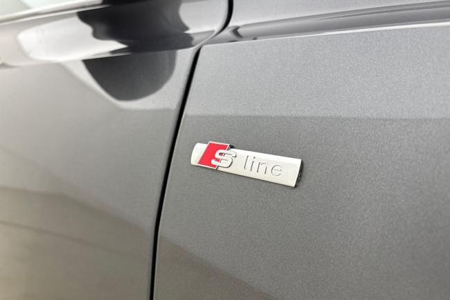 Audi Q8 Photo 26