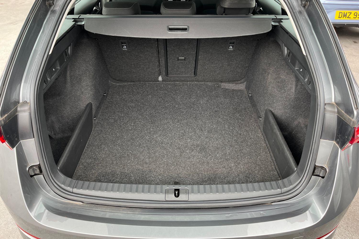 Skoda OCTAVIA Photo 20
