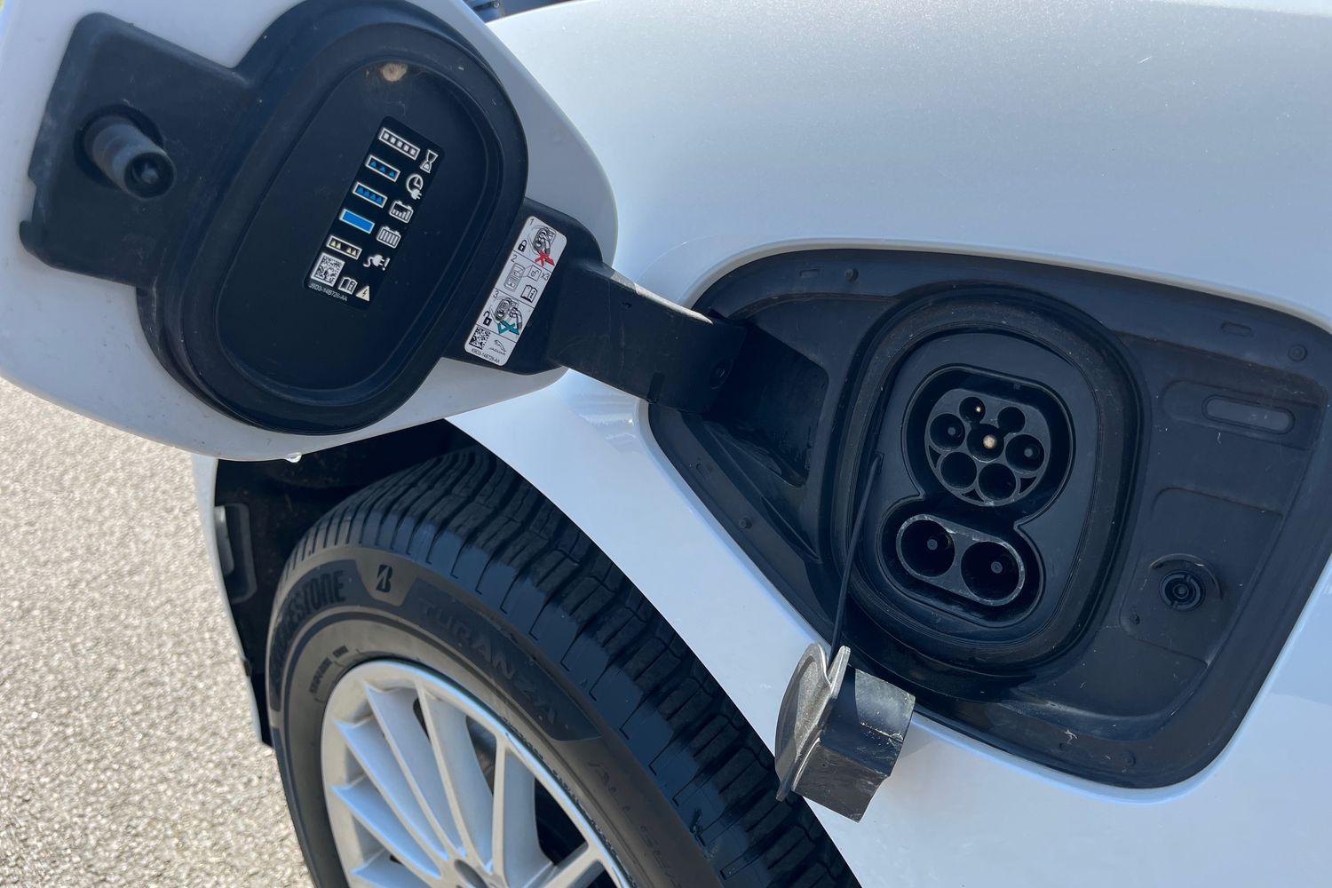 Jaguar I-PACE Photo 23