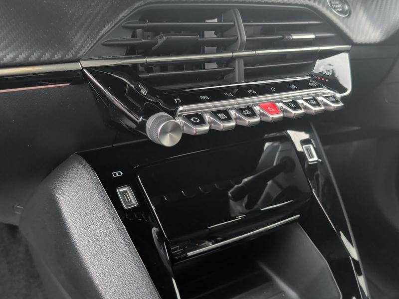 Used Peugeot E-2008 RY73ASO 23